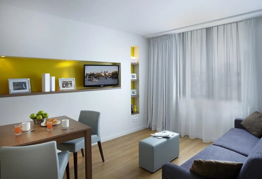 Citadines Place D'Italie Paris 3*,