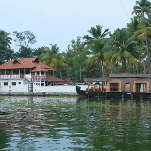 ** Hotel Chaandhni Lake View India